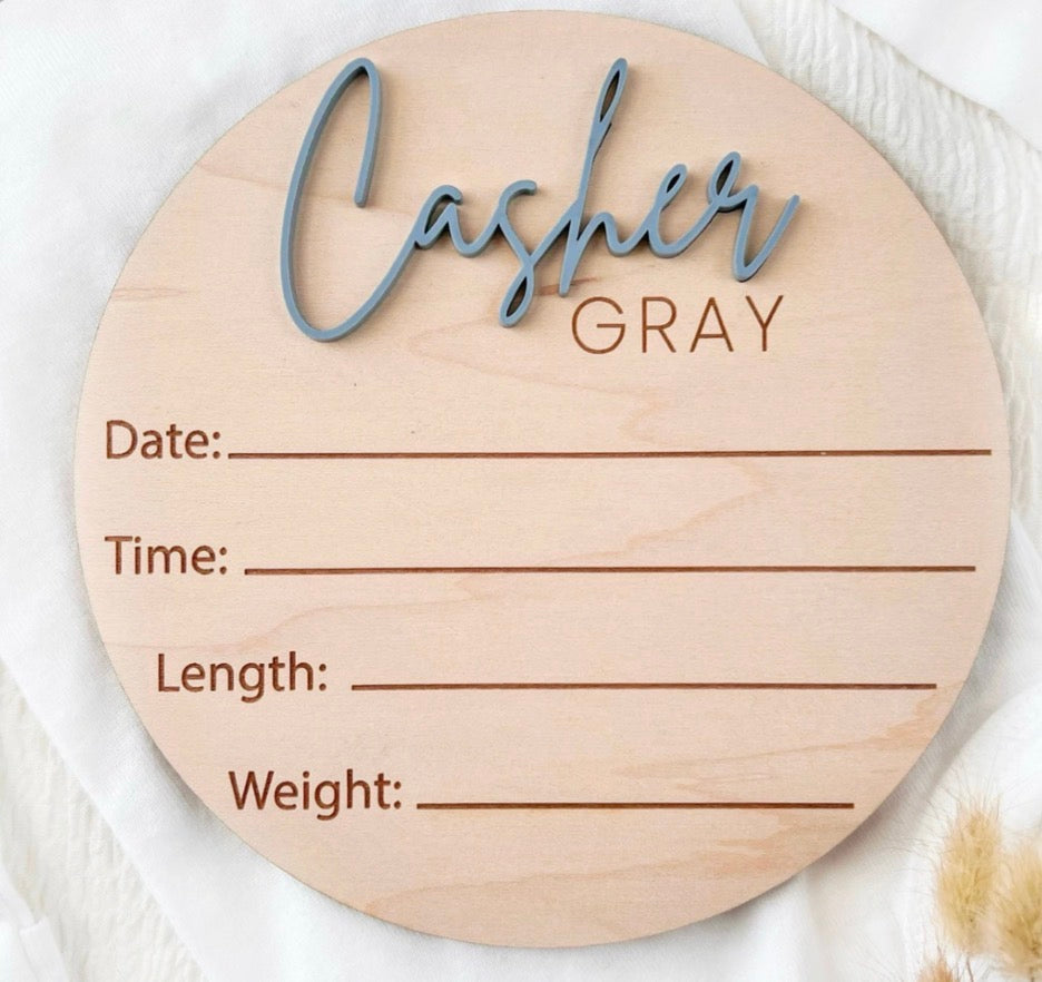 Round birth announcement prop